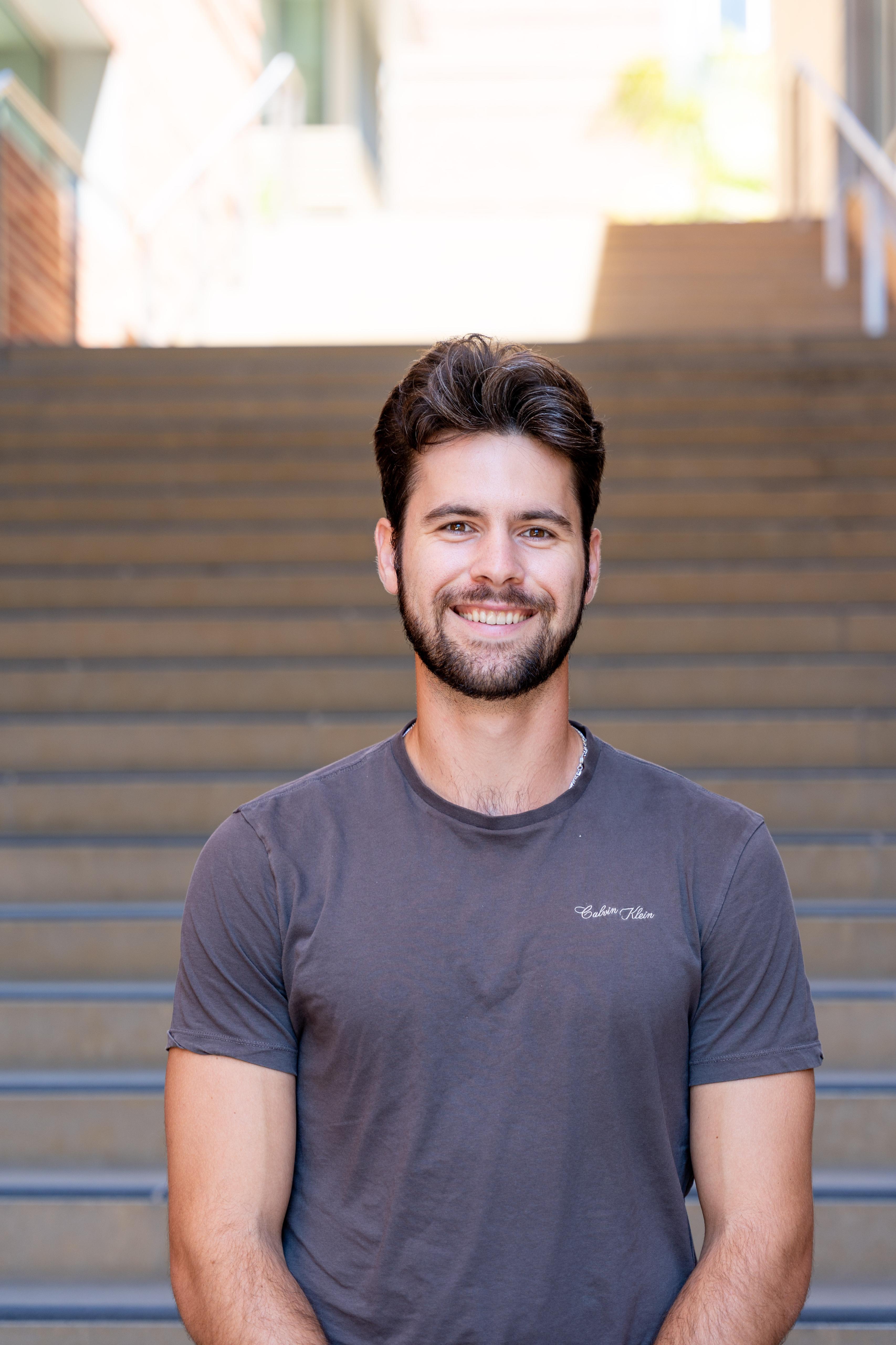 Tom Ulanovski headshot